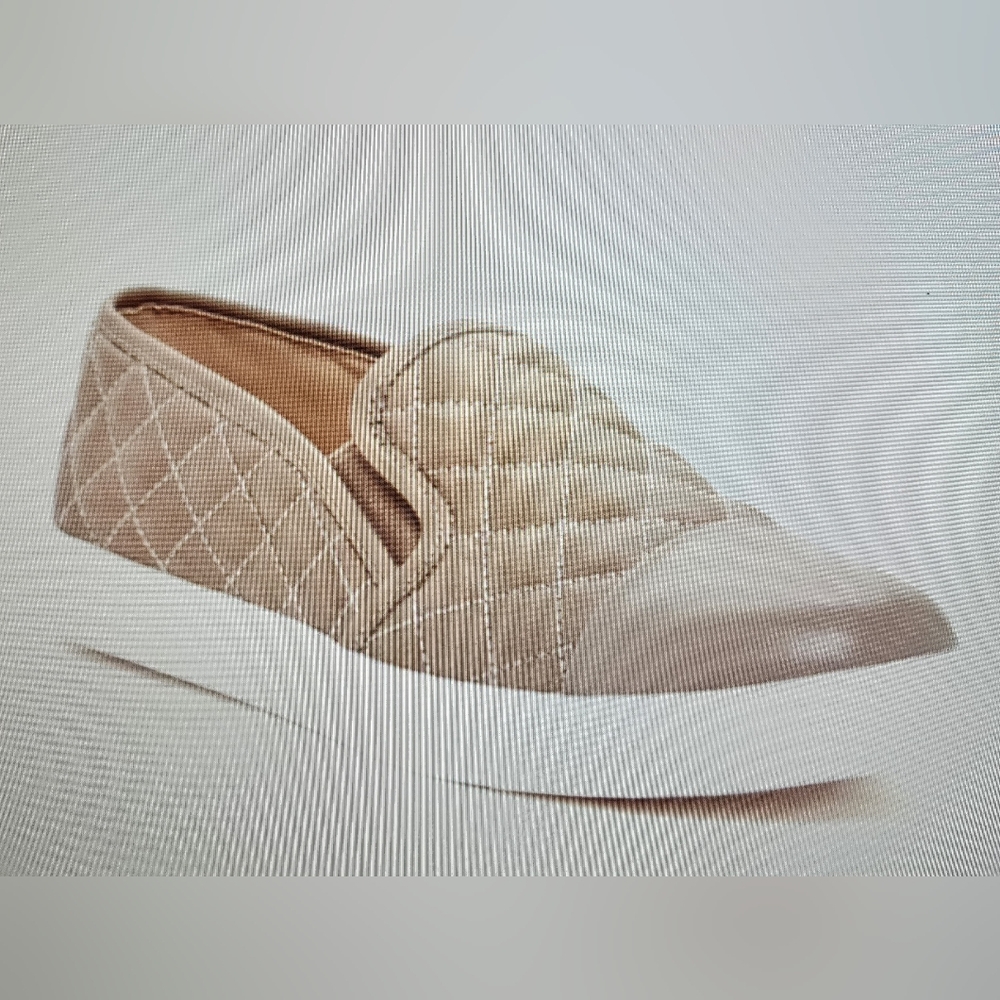 Steve Madden slip on sneaker